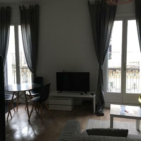 Charmant Appartement Hyper Centre Comedie มงต์เปอลิเยร์ ภายนอก รูปภาพ