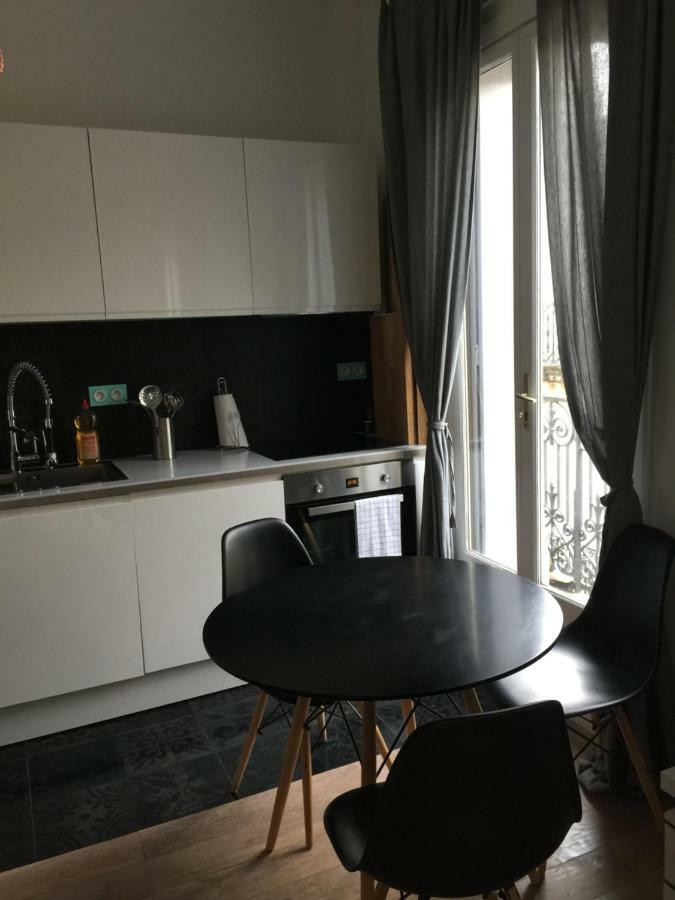 Charmant Appartement Hyper Centre Comedie มงต์เปอลิเยร์ ภายนอก รูปภาพ